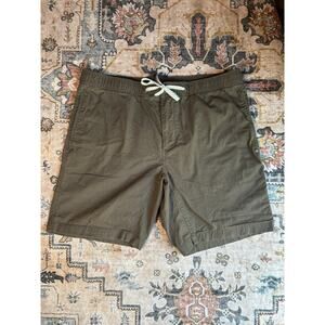 Vuori Ripstop Shorts Men’s Olive Green Outdoor Cargo Shorts XL Hiking Athletic